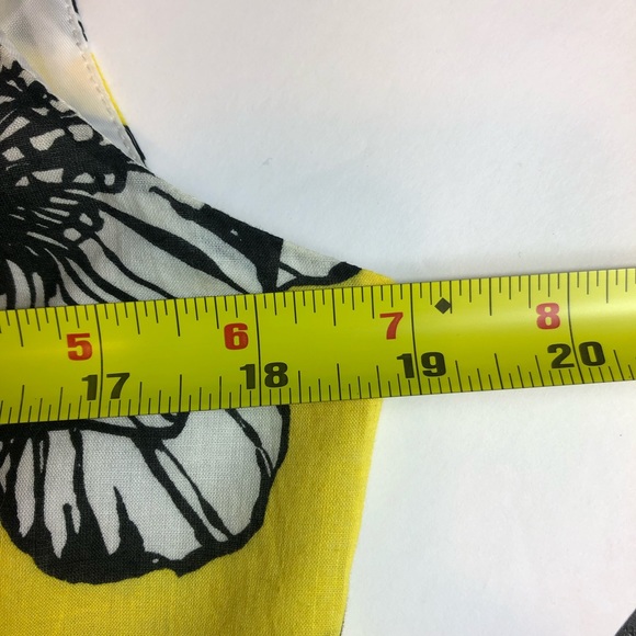 Robbie Bee Spring Floral Short Modest Sun Dress - Picture 5 of 8